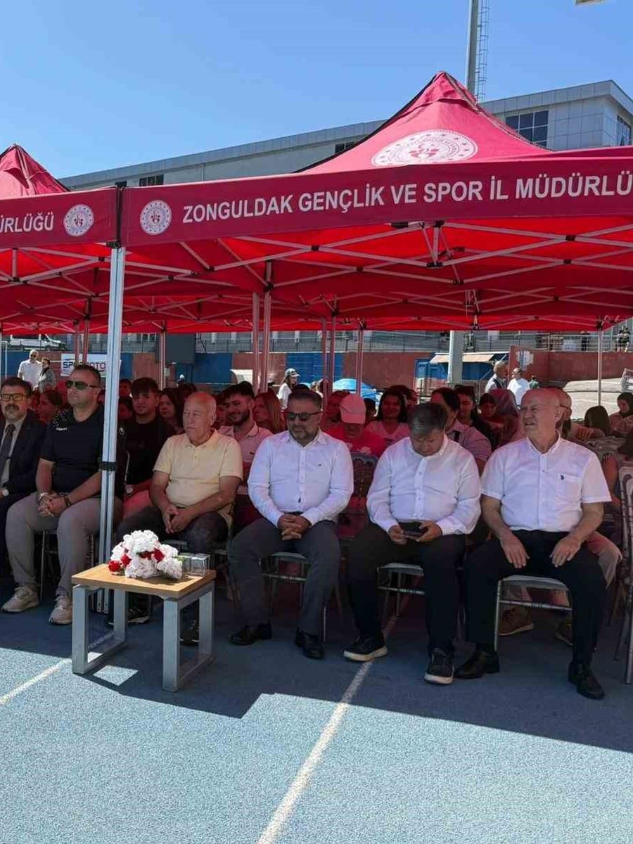 Zonguldak’ta GSB Gençlik Yaz Kulübü Kapanış Şenliği düzenlendi
