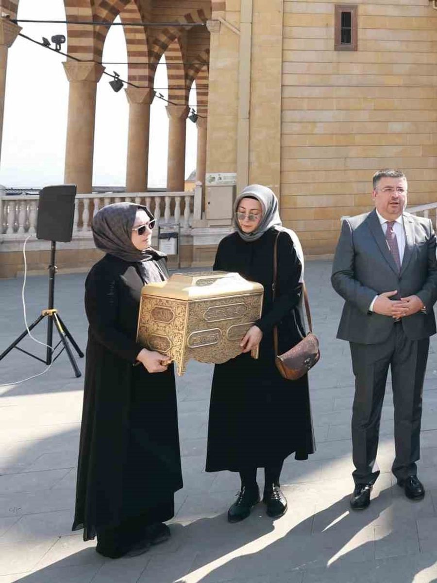 Kabe örtüleri ve mukaddes emanetler Kahramanmaraş’ta
