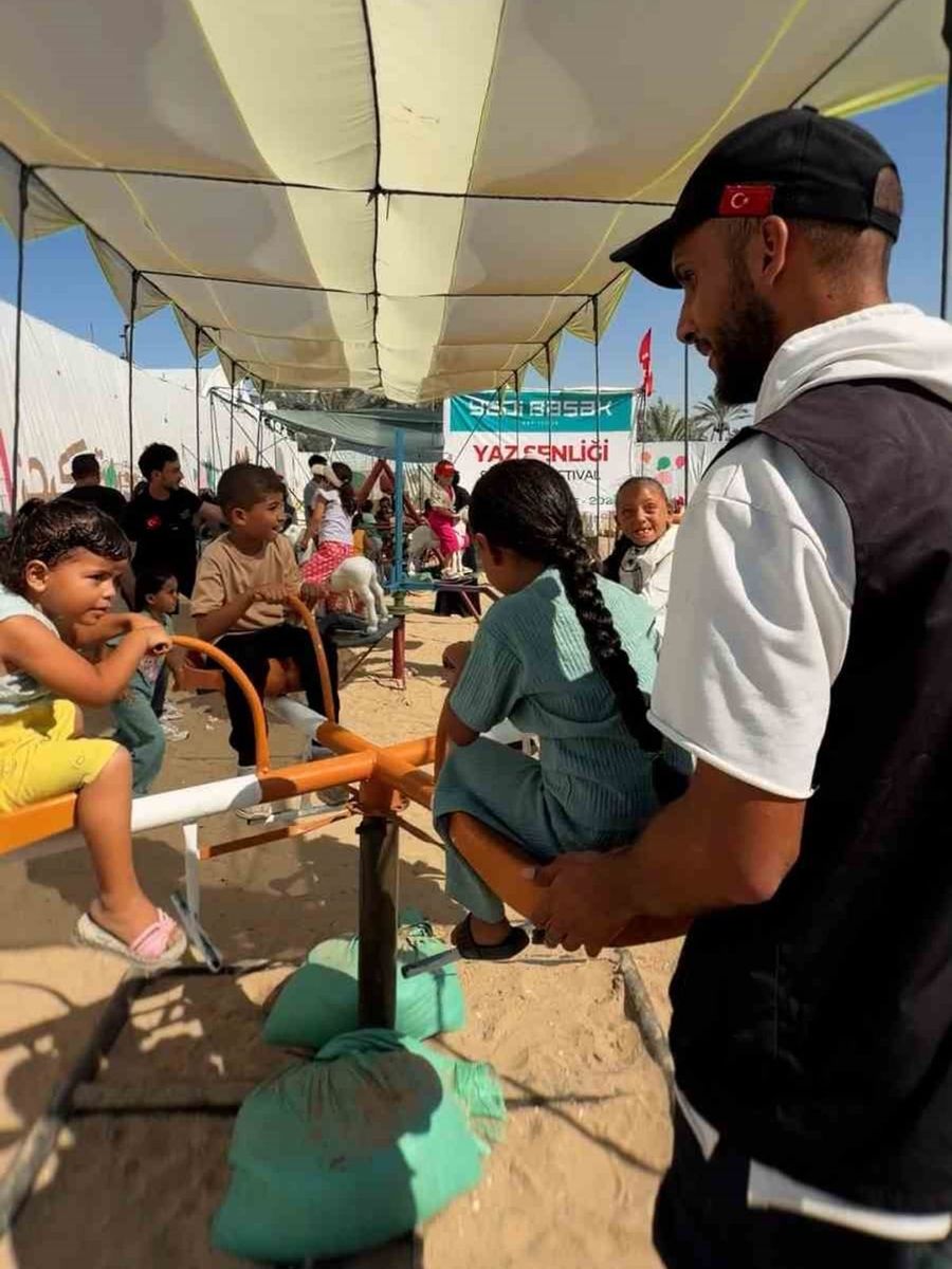 Yedi Başak Gazze’de Çocuklar için yaz festivali düzenledi