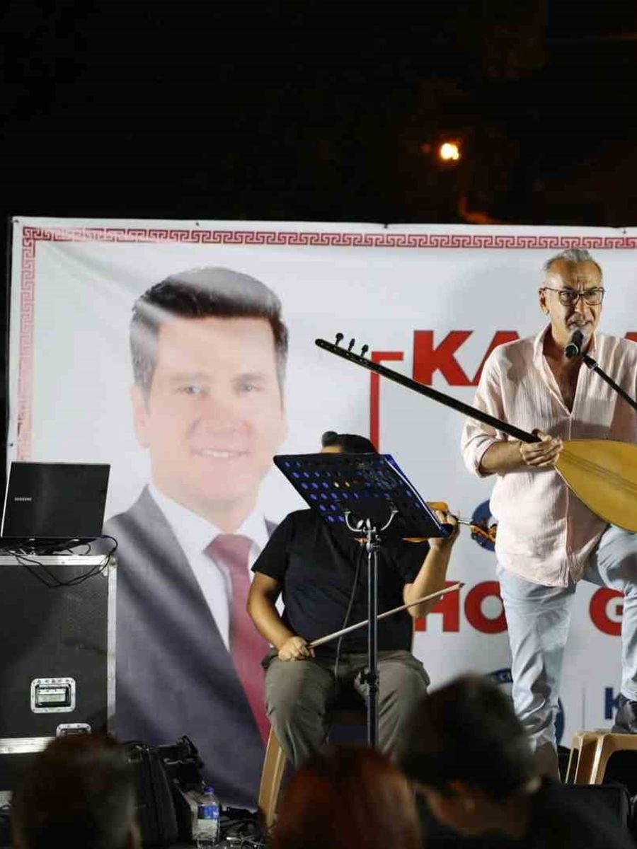 Karahisar Halk Gecesinde müzik ve eğlence dolu akşam