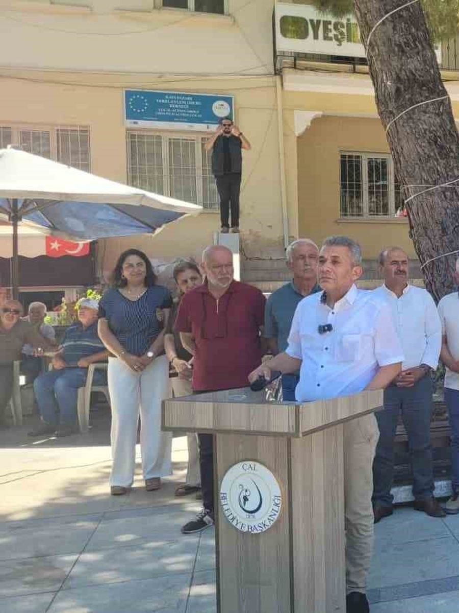 Üzüm üreticisinin sesi olan Başkan Hakan; "Üreticinin alın teri bu kadar ucuz değil"