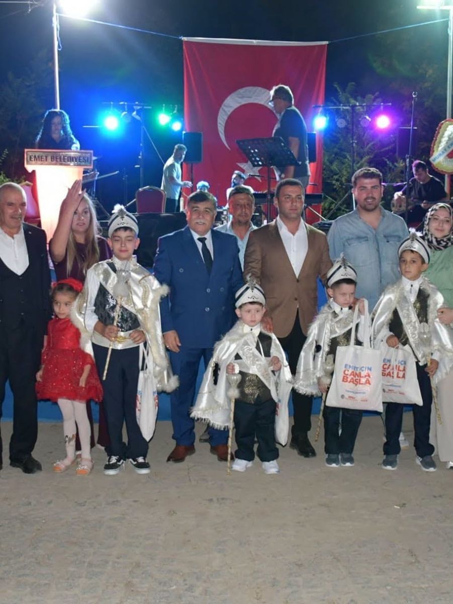 Emet’in 104. kurtuluş yıl dönümü coşkuyla kutlandı