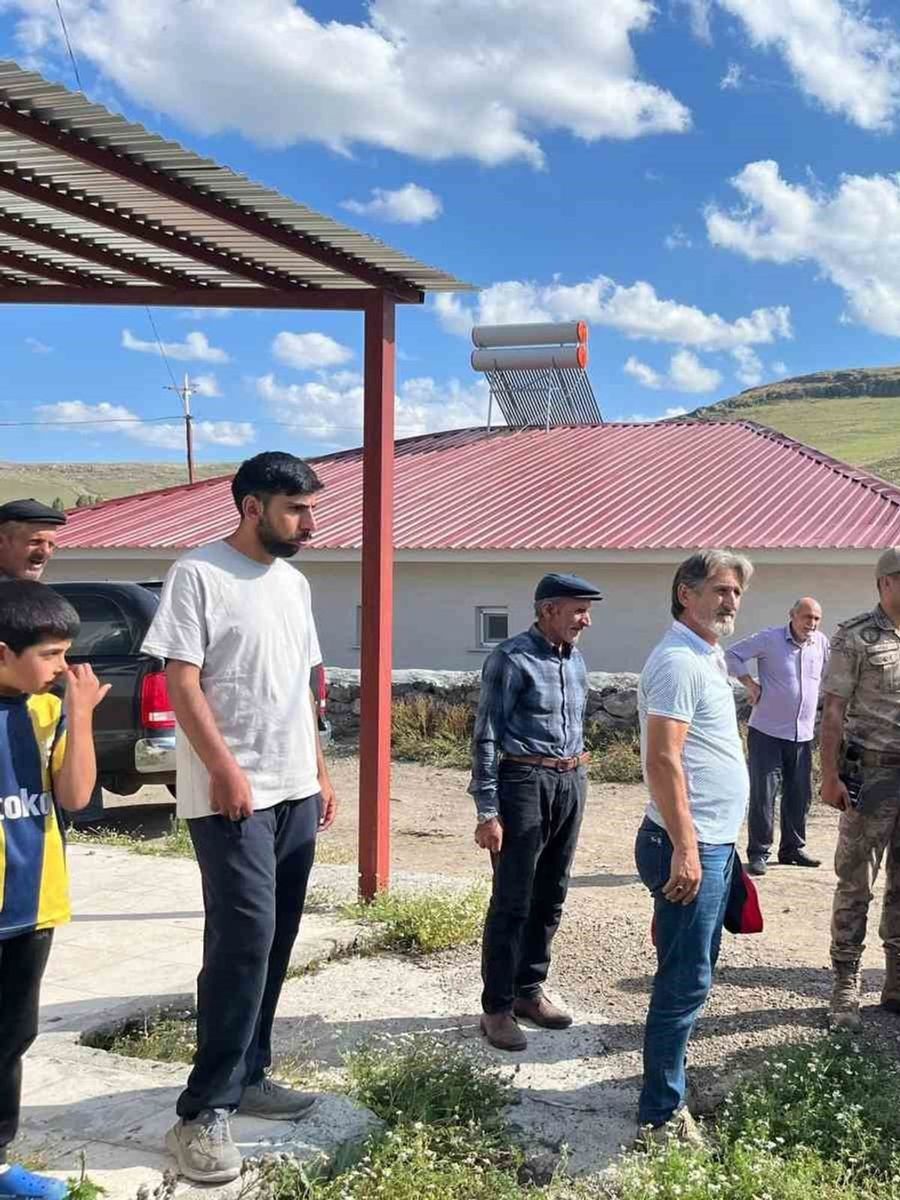 Susuz’da Kaymakam Öztürk’ten köy ziyaretleri