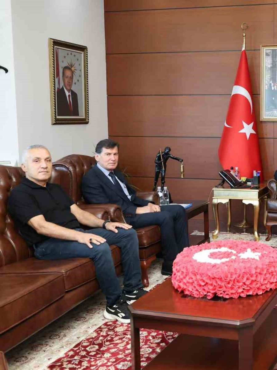 Vali Hacıbektaşoğlu Romanlara yönelik saha çalışmalarını görüştü