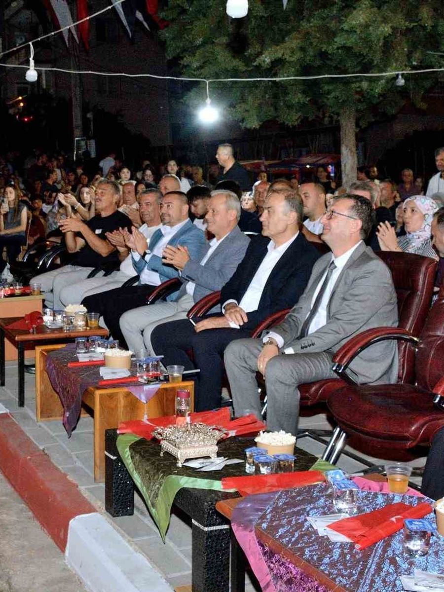 İZMİR’İN BEYDAĞ İLÇESİNİN DÜŞMAN İŞGALİNDEN KURTULUŞUNUN 104. YIL DÖNÜMÜ, BU YIL 34’ÜNCÜSÜ DÜZENLENEN YEREL ÜRÜNLER VE KÜLTÜREL ETKİNLİKLER FESTİVALİ İLE KUTLANDI.