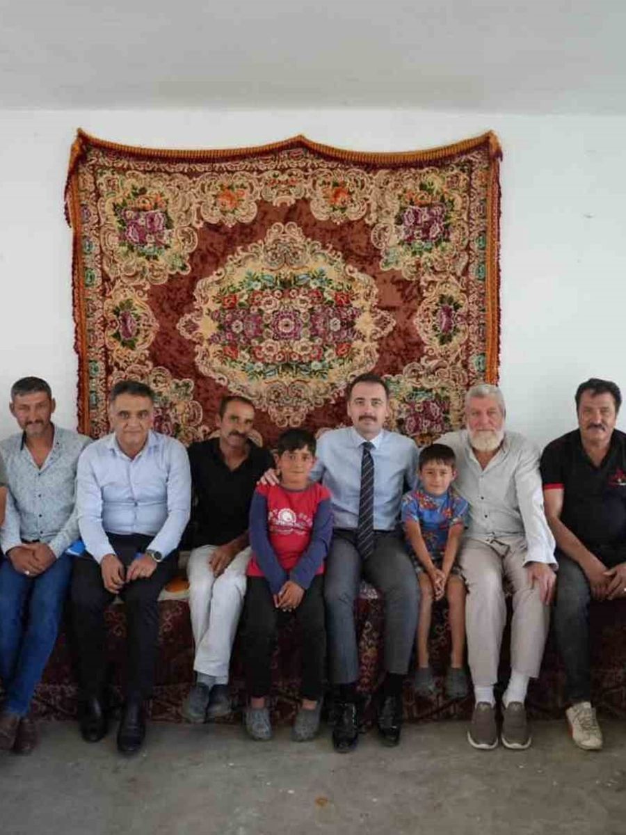 ÜZÜMLÜ KAYMAKAMI HÖKELEKLİ KÖY ZİYARETLERİNDE BULUNDU