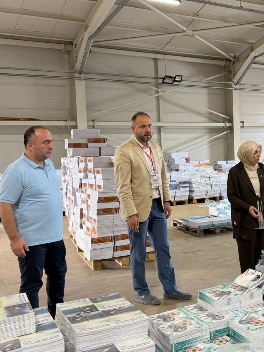 DÜZCE’DE YENİ EĞİTİM-ÖĞRETİM YILI ÖNCESİNDE ÖĞRENCİLERİN KULLANACAĞI DERS KİTAPLARININ DAĞITIM SÜRECİ, İL MİLLİ EĞİTİM MÜDÜRLÜĞÜ DEPOSUNDA YERİNDE İNCELENDİ.
