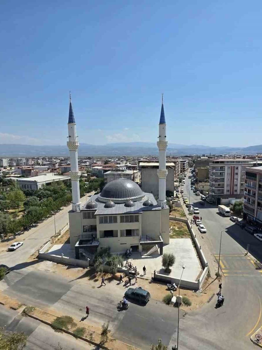 AYDIN'IN KÖŞK İLÇESİNDE YAPIMI TAMAMLANAN BİLAL-İ HABEŞİ CAMİİ, DÜZENLENEN PROGRAMLA İBADETE AÇILDI.