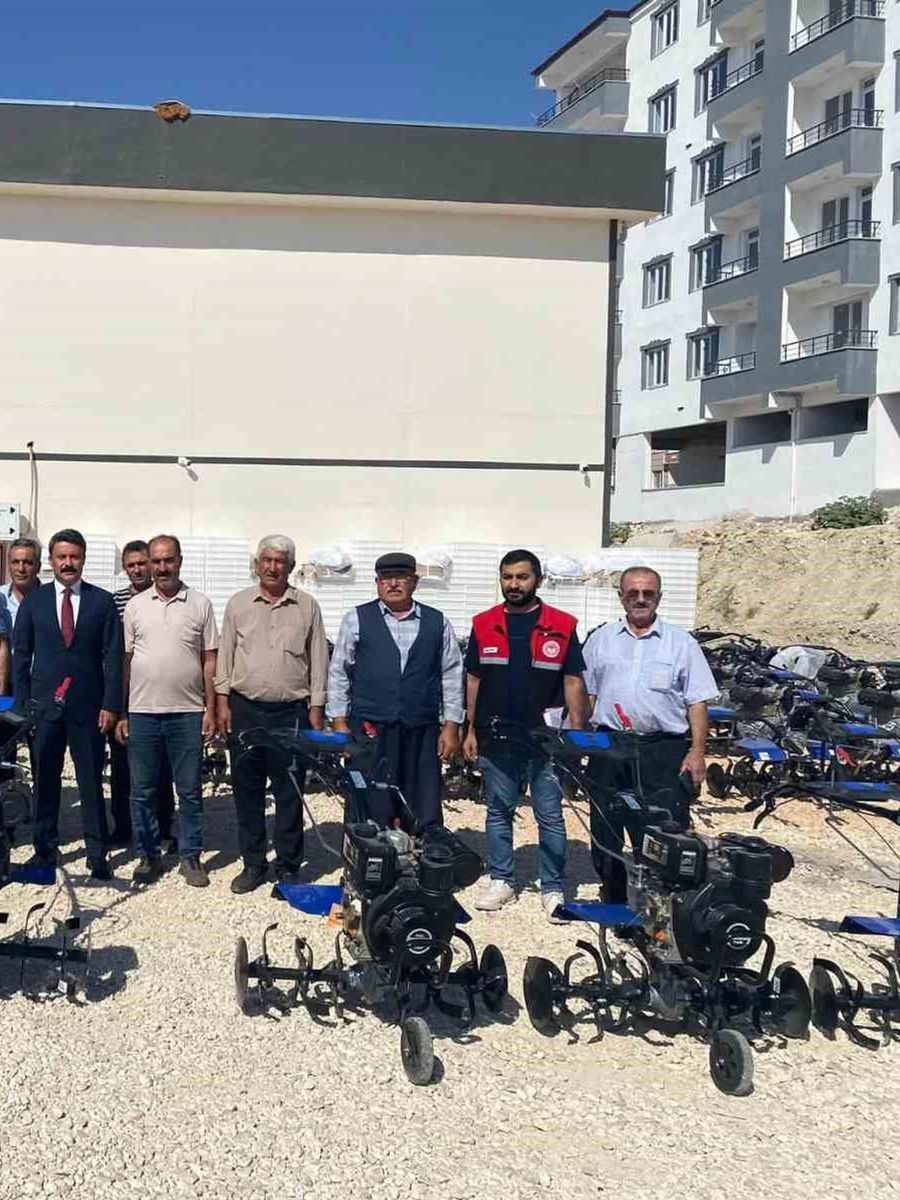 Besni’de üretici ve fırıncılara ekipman desteği