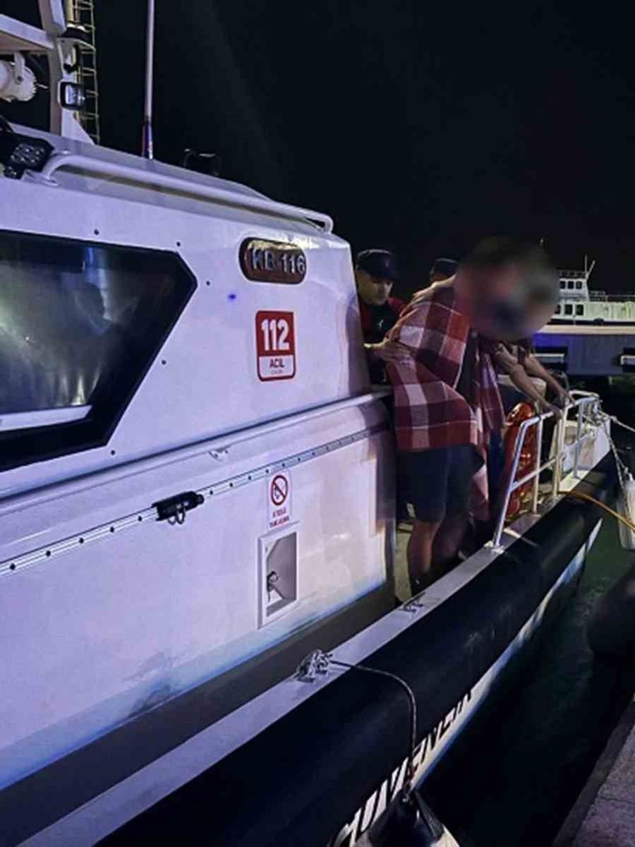 Ticari teknede rahatsızlanan vatandaş için tıbbi tahliye gerçekleştirildi