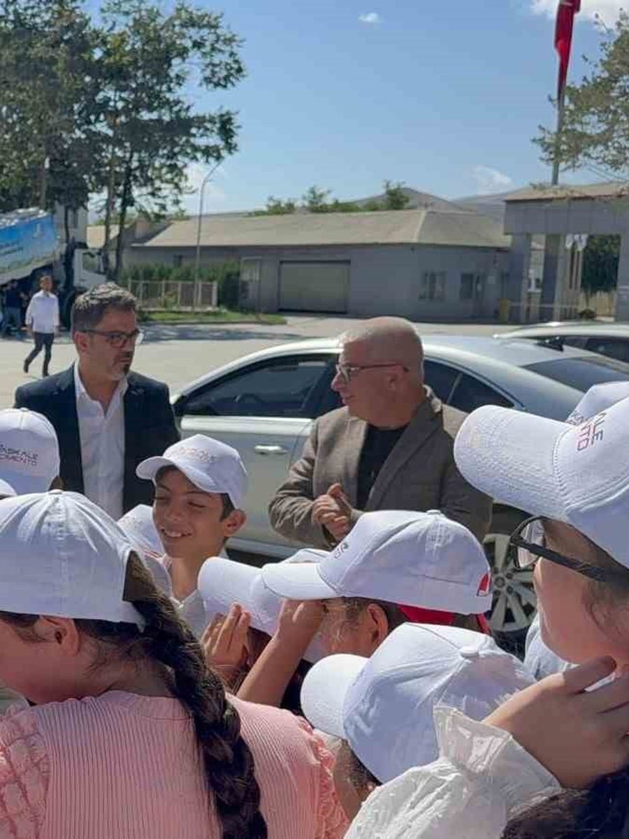 Aşkale çimento tesisleri çocukları ağırladı