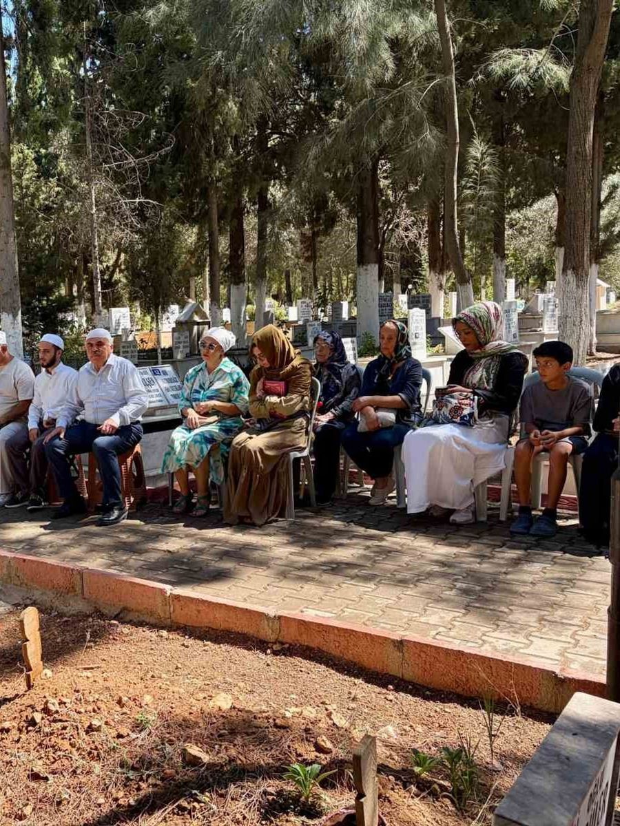 Ayşenur Ezgi Eygi vefatının ikinci yılında mezarı başında dualarla anıldı