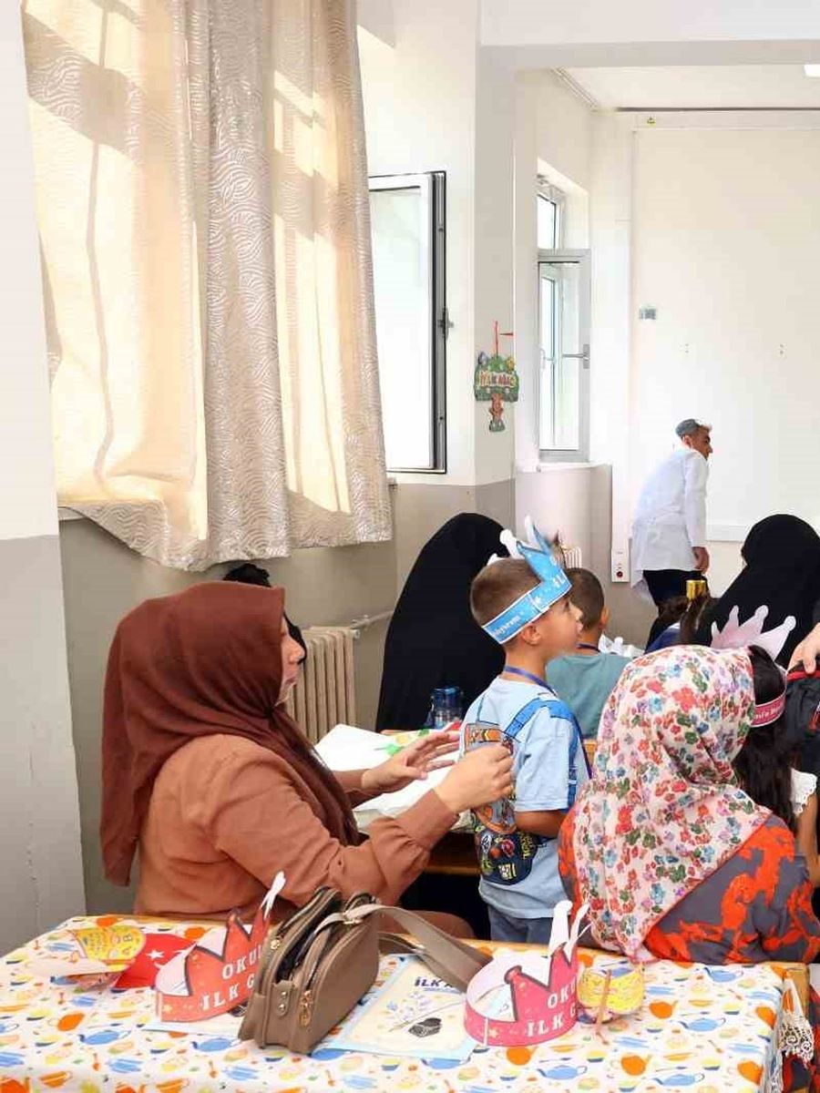 Adıyaman’da 5 bin öğrenciye kırtasiye desteği