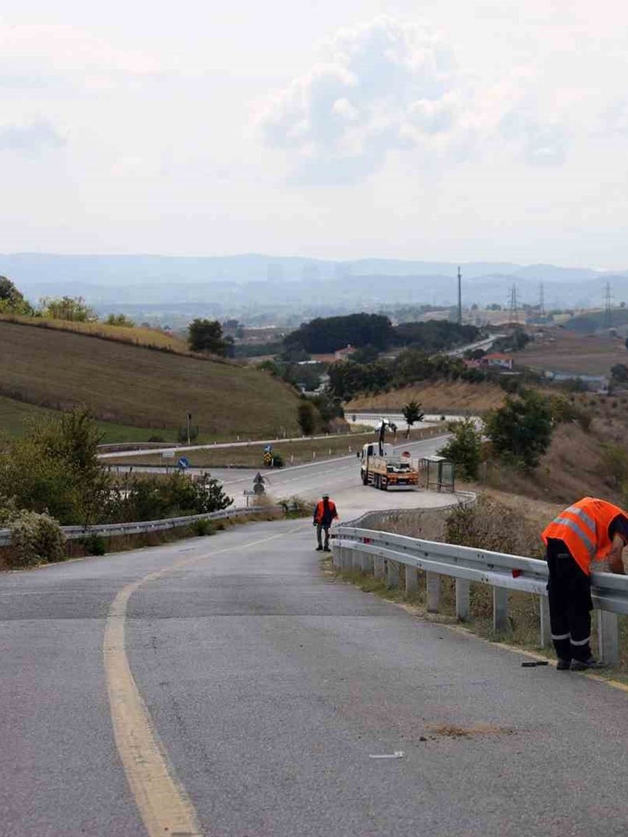 Sakarya’da çelik oto korkuluk montajına başlandı