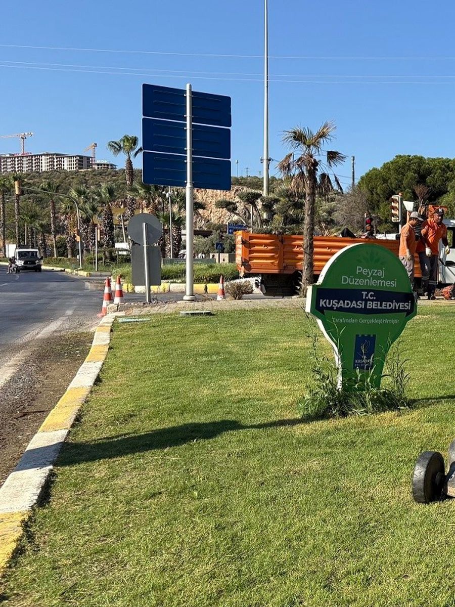Kuşadası’nın ana arterlerinde hummalı çalışma