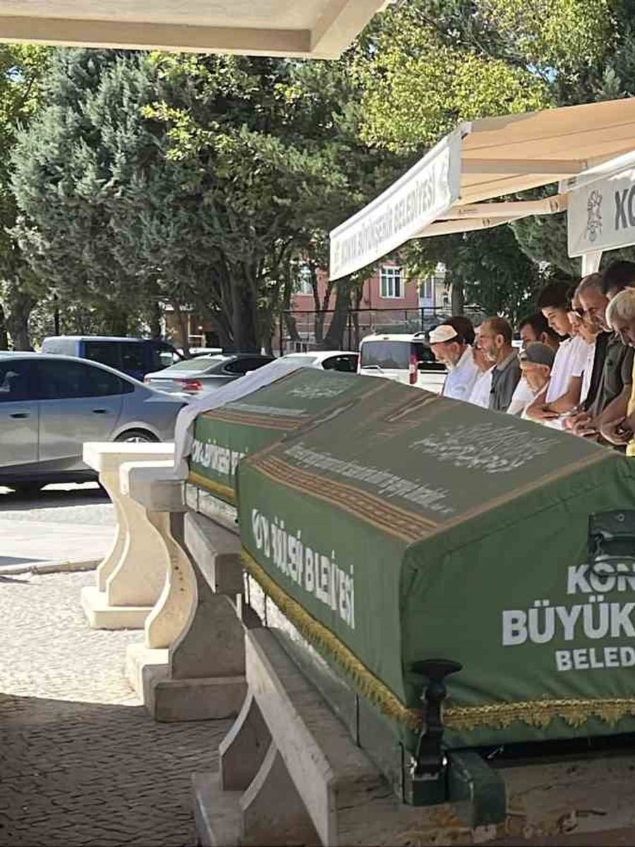 Kazada hayatını kaybeden yaşlı çift son yolculuklarına uğurlandı