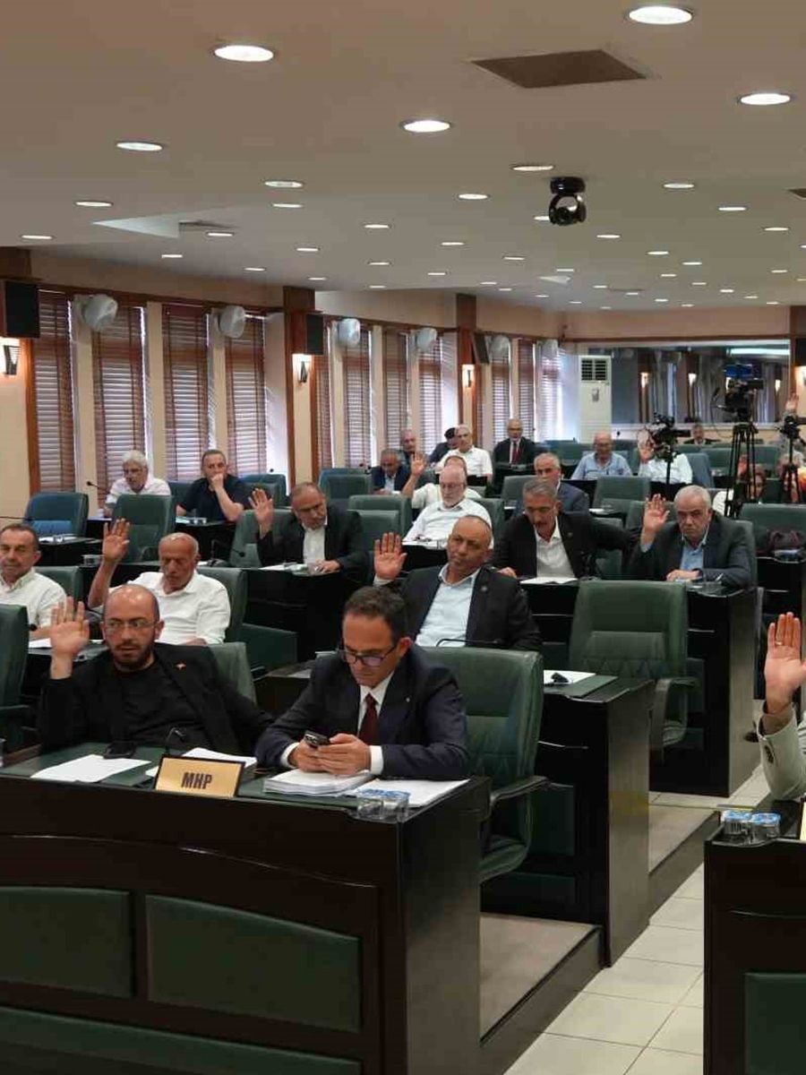 Samsun Meclisi’nde Atakum personel maaşları gündeme geldi