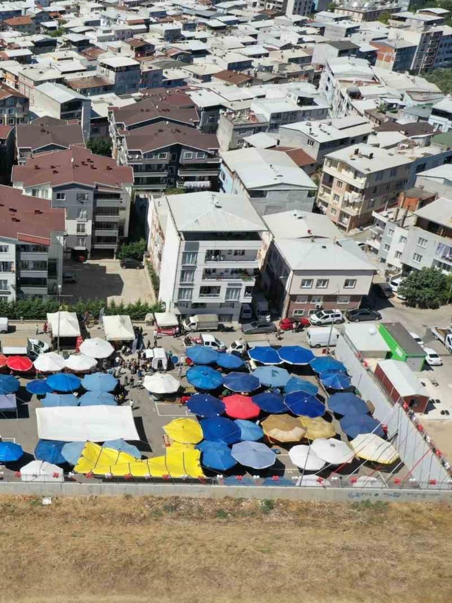 Osmangazi’de modern bir pazar alanı daha hizmete girdi
