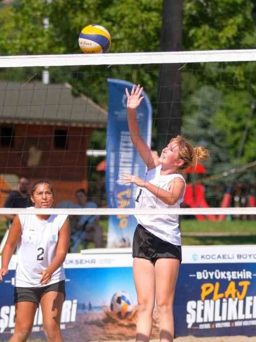 Plaj Şenlikleri’nde 539 sporcu kıyasıya yarıştı