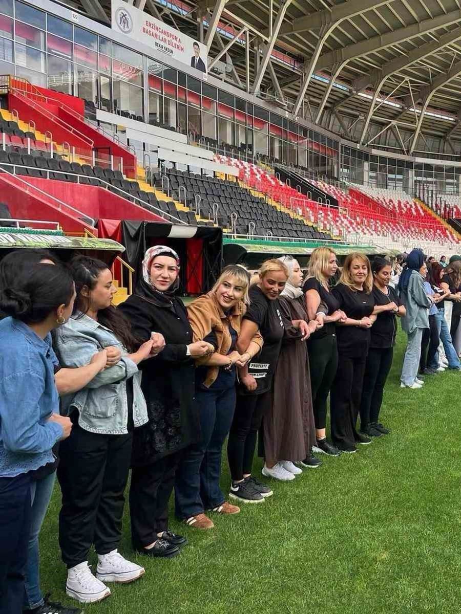 Erzincan’da özel güvenlik görevlilerine spor güvenliği eğitimi