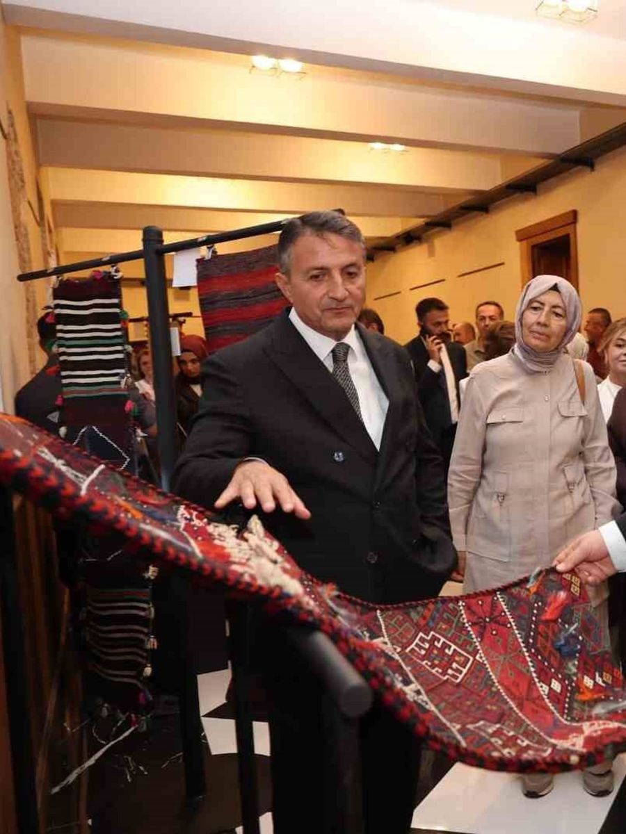 Heybeler, Sanat Melikgazi’de görücüye çıktı