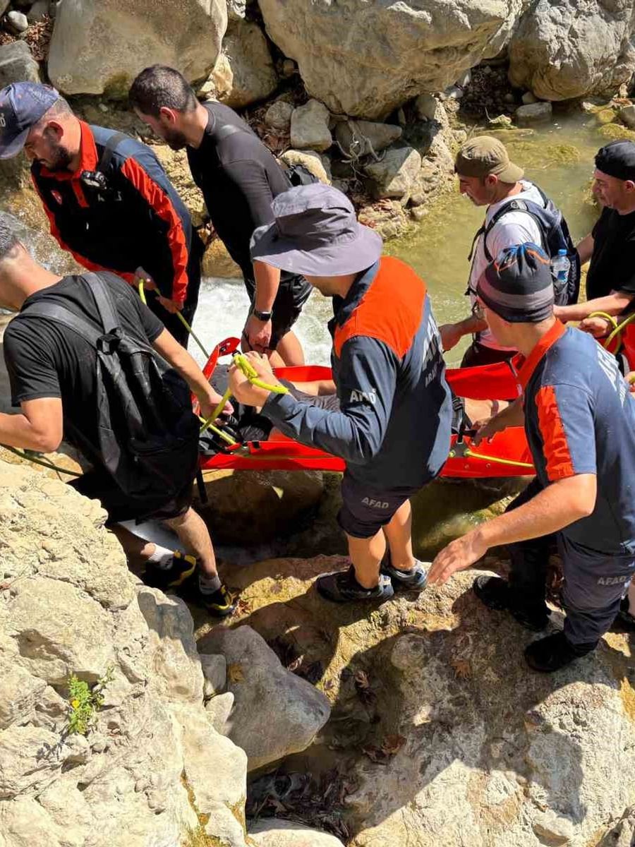 Kahramanmaraş’ta kanyonda yaralanan vatandaş kurtarıldı
