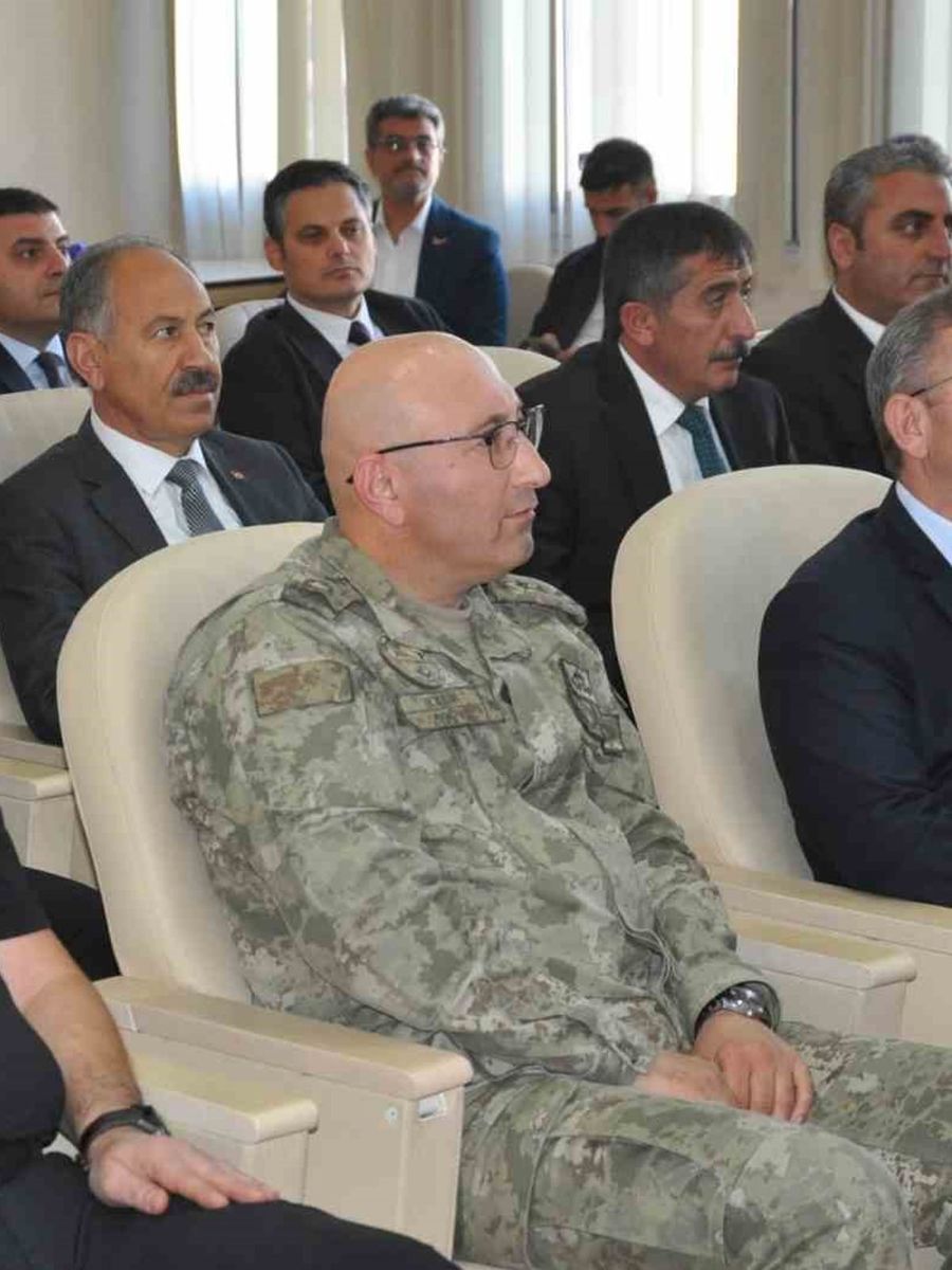 Kars’ta İRAP Toplantısı gerçekleştirildi: Afet risklerine karşı hazırlık masaya yatırıldı
