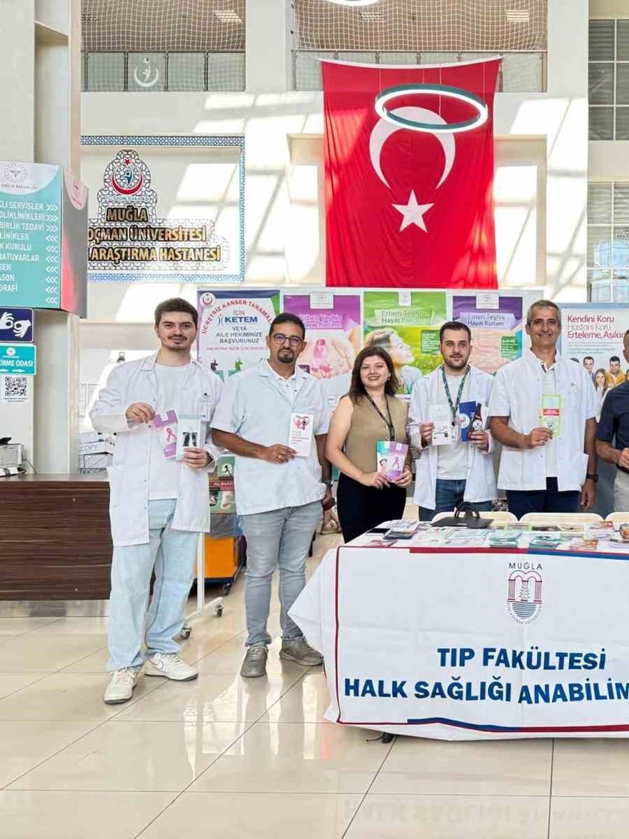 Muğla’da Halk Sağlığı Haftası kapsamında bilgilendirme standı kuruldu