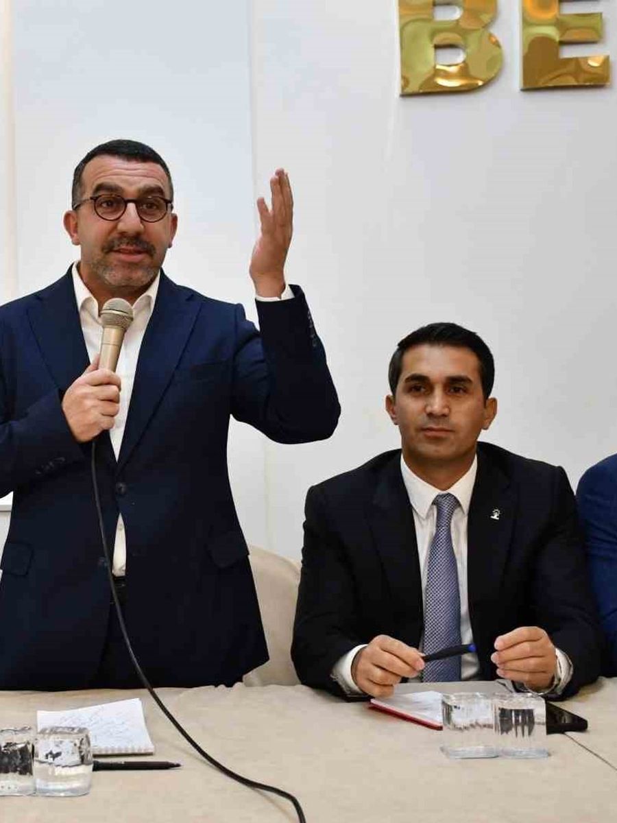 AK Parti heyetinden Sarıkamış’ta gövde gösterisi: Teşkilat buluşması ve yatırımlar sahada incelendi