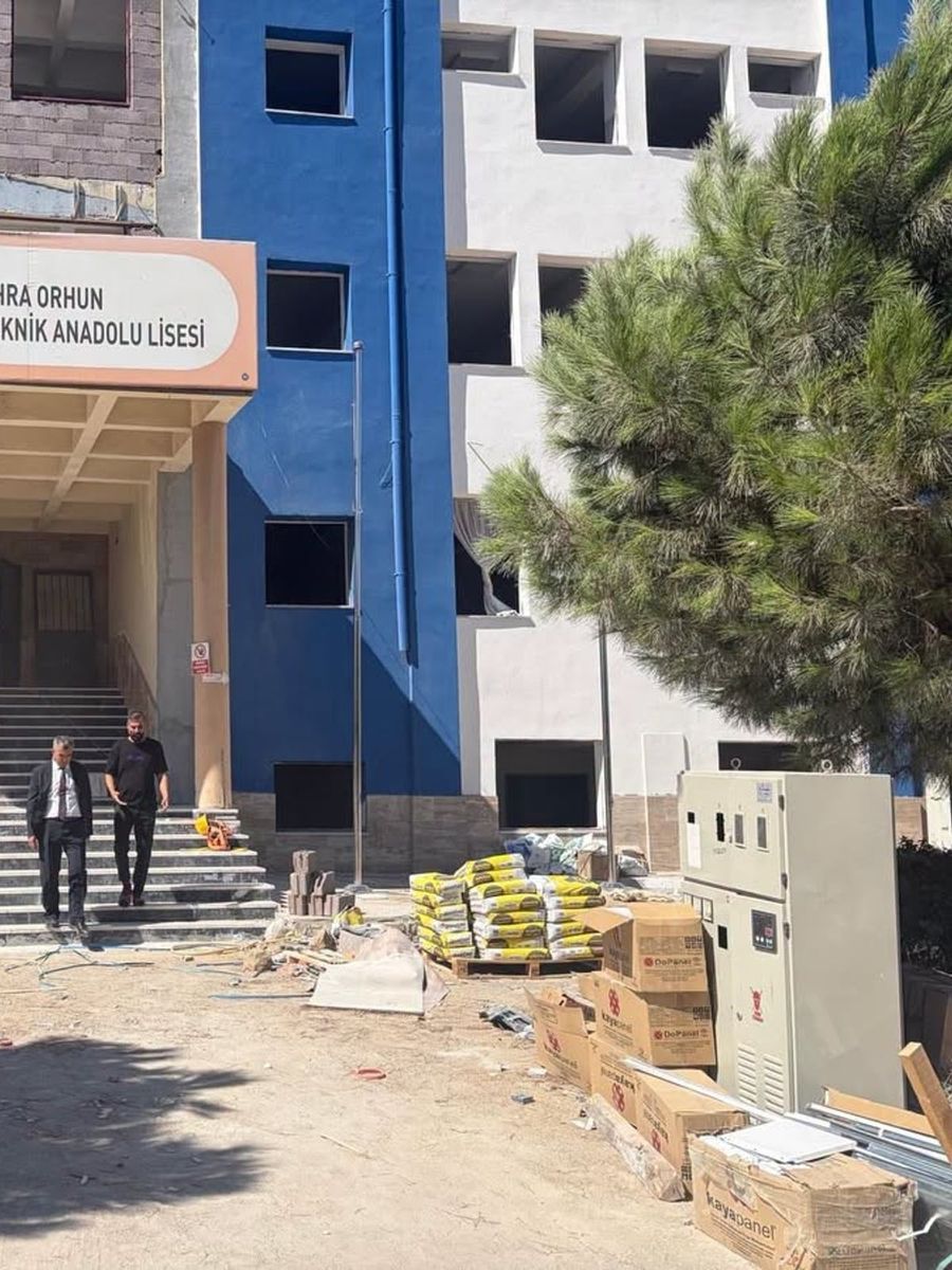 Söke’de okul güçlendirme çalışmaları hız kesmeden sürüyor
