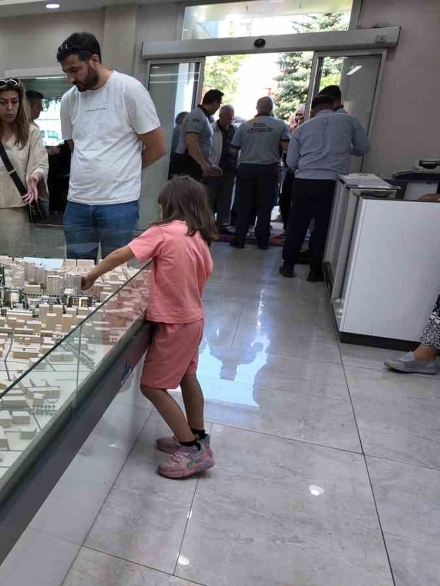 Başkan Büyükkılıç’ın yakından takip ettiği Sahabiye’de dönüşüm hız kesmeden sürüyor