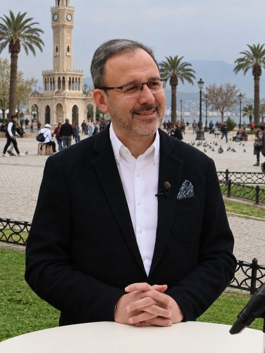 Kasapoğlu: "9 Eylül, destansı mücadelenin aydınlık bir zaferle taçlandığı gün"