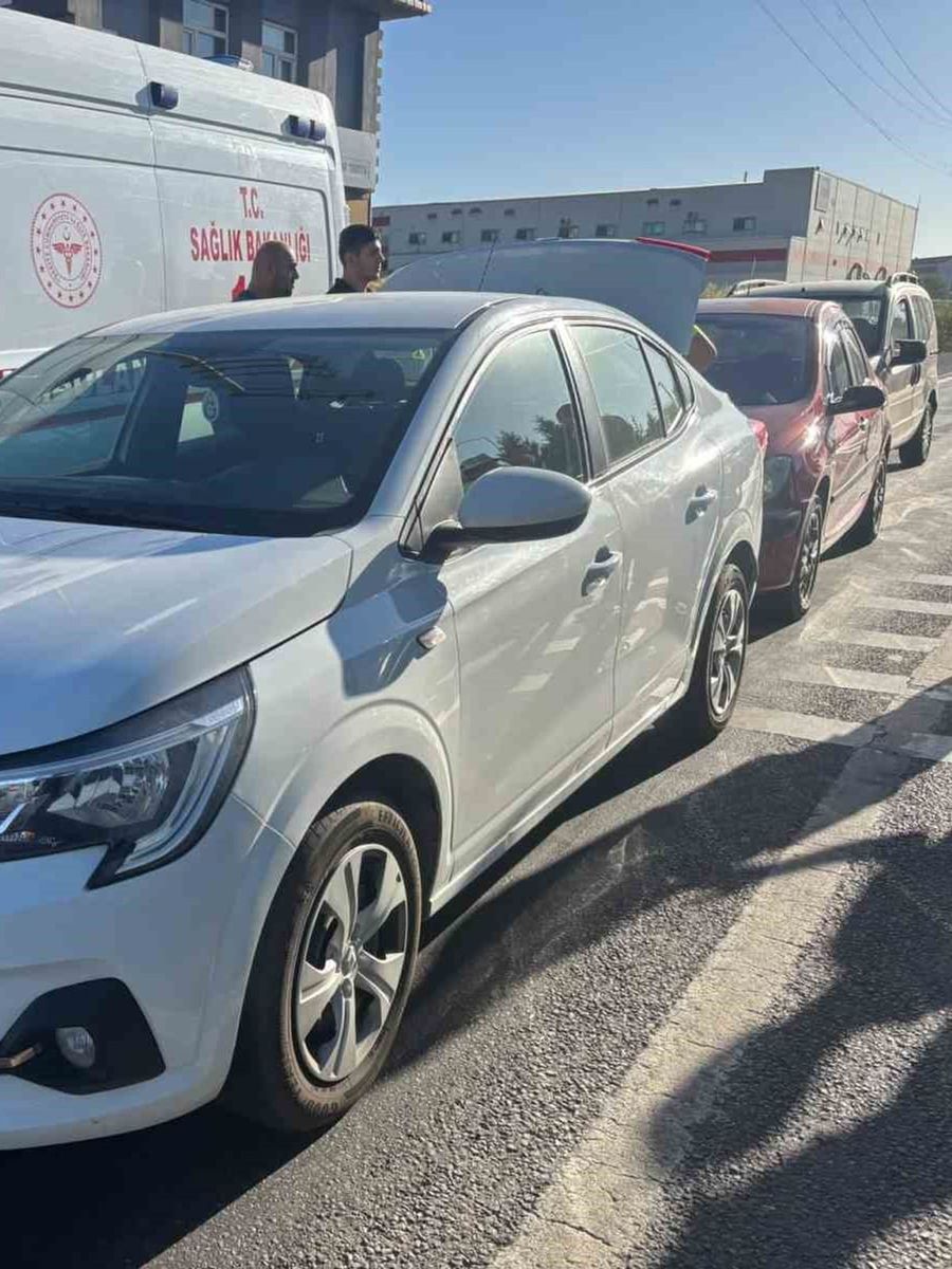 Tavşanlı’da zincirleme trafik kazası; 4 yaralı