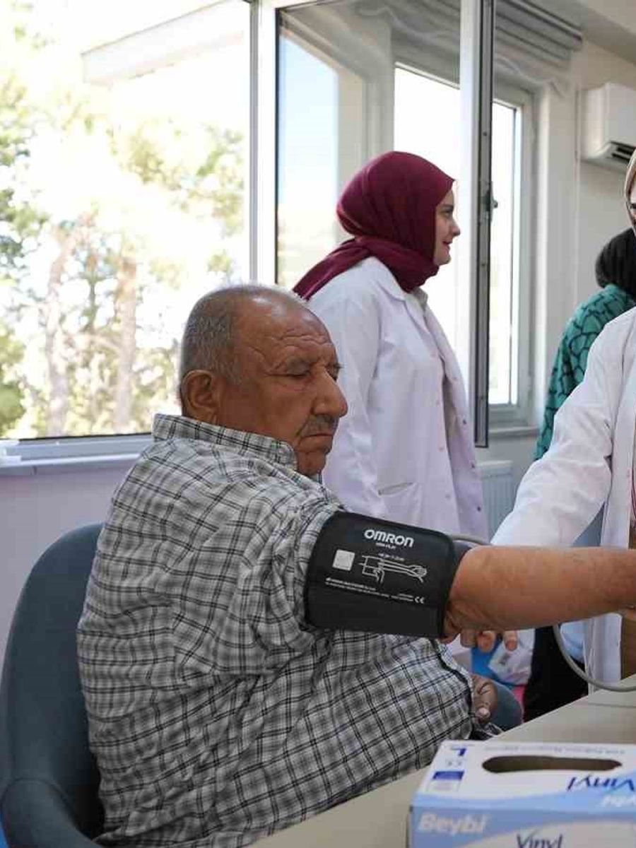Kahramanmaraş’ta Aktif Yaşam Merkezi, Halk Sağlığı Haftasında sağlık üssü oldu