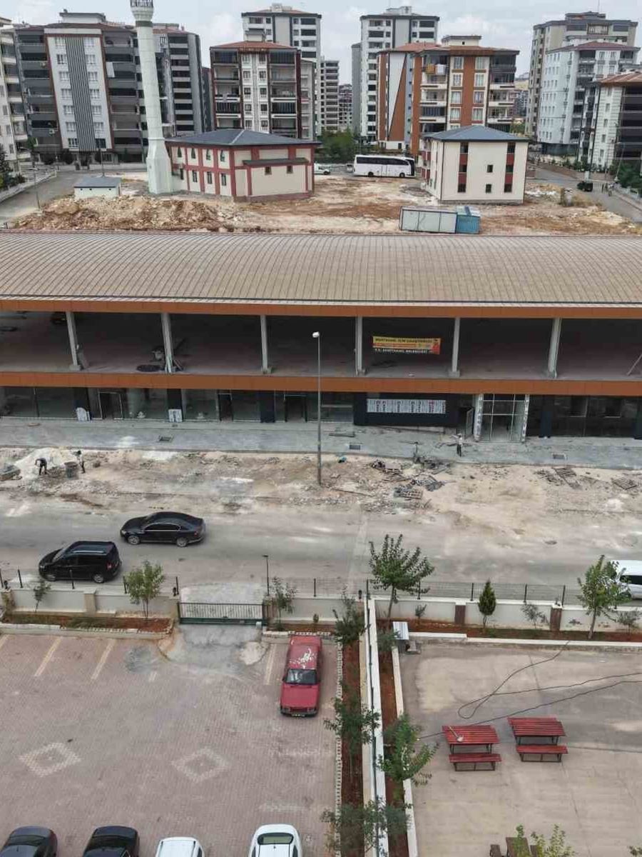 Şehitkamil’den Karacaahmet’e çok amaçlı pazar yeri