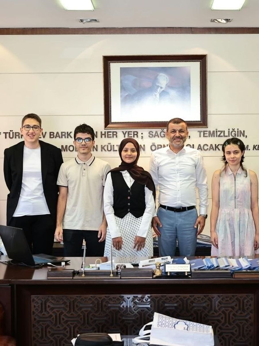 Büyükşehir’den YKS’de dereceye giren öğrencilere ödül