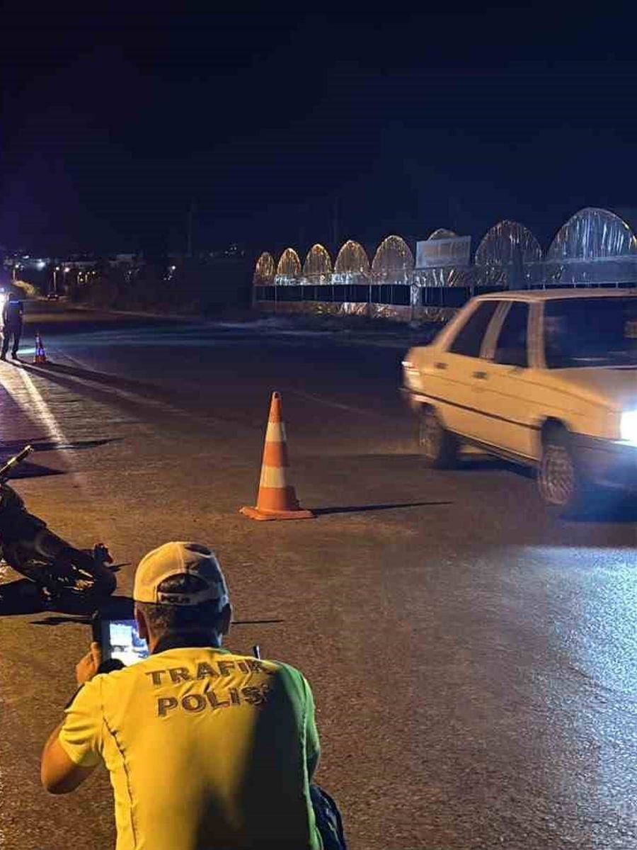 Tavşanlı’da kamyonet ile motosiklet çarpıştı: 2 yaralı