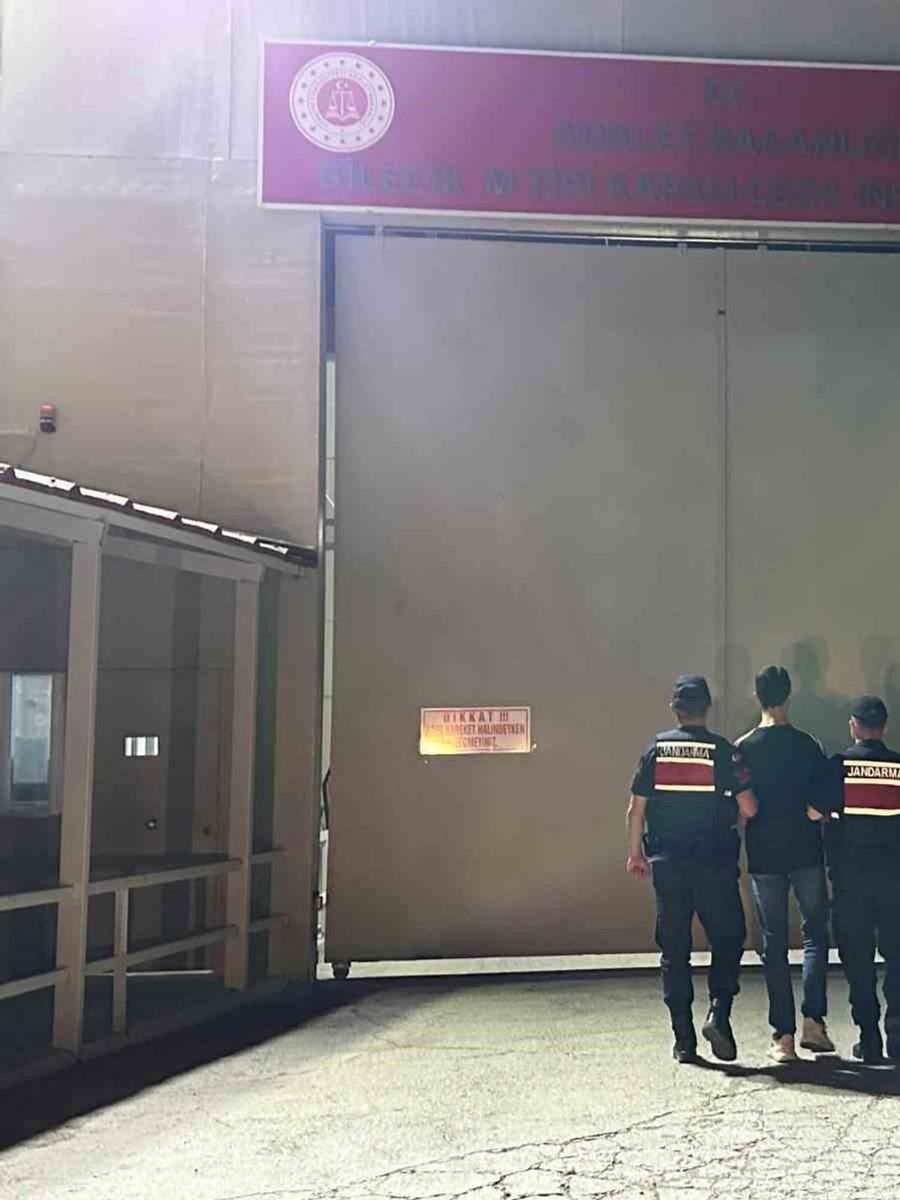 Bilecik’te 5 yıl 10 ay hapis cezasıyla aranan şahıs yakalandı