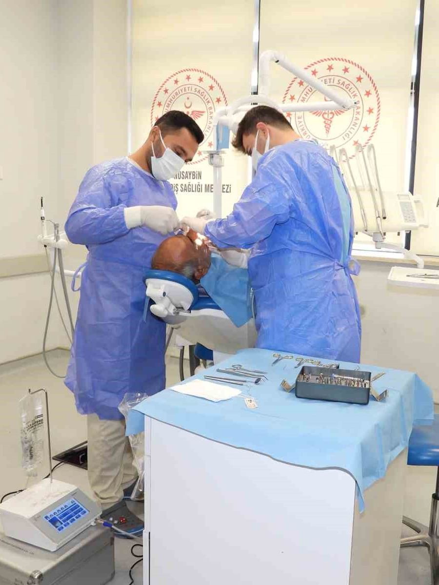 Nusaybin Ağız ve Diş Sağlığı Merkezinde implant tedavisi başladı