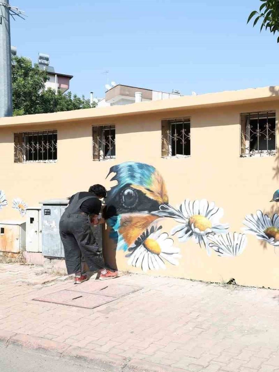 Akdeniz’in parkları sanatla renkleniyor