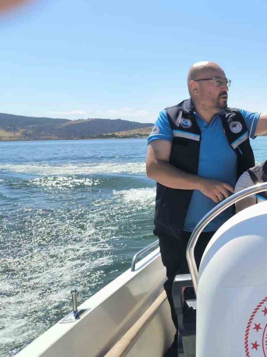 Tavşanlı Kayaboğazı Barajı’nda sahipsiz balık ağlarına denetim