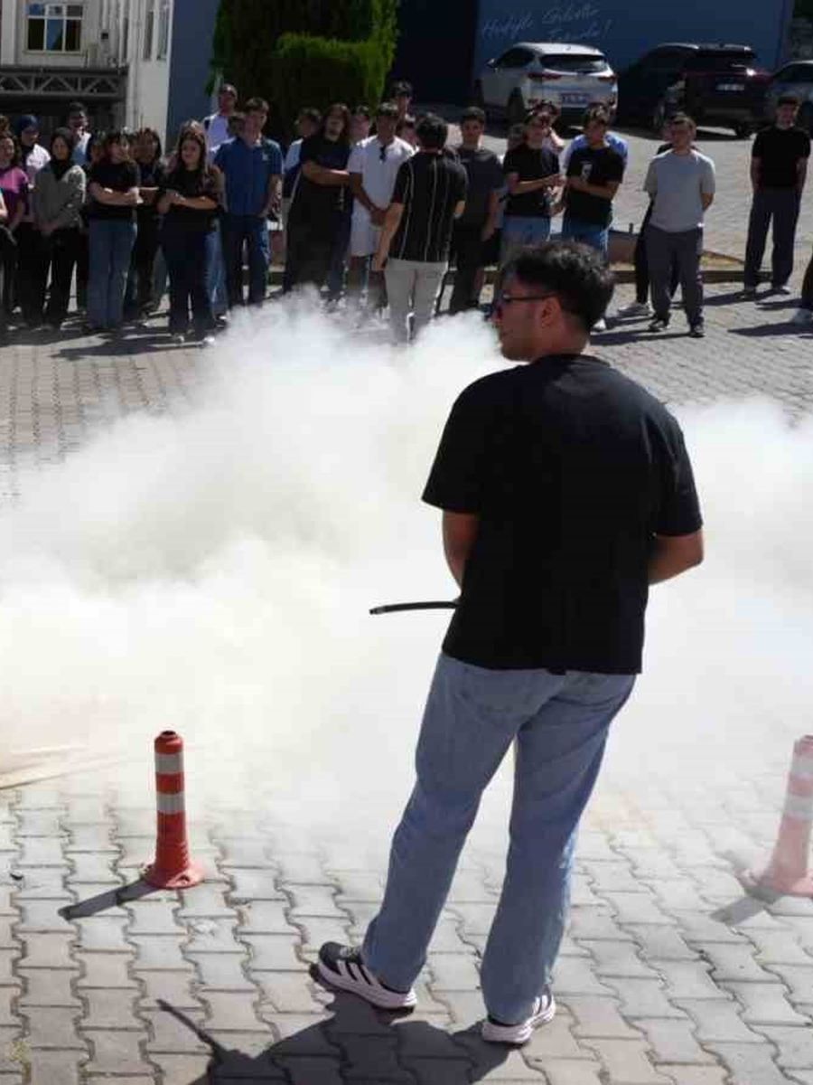 KBÜ Tıp Fakültesinde deprem ve yangın tatbikatı