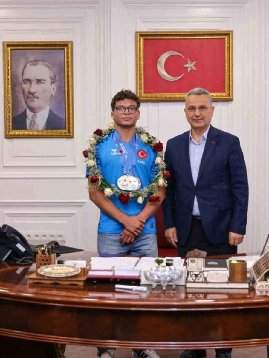 İlkadımlı güreşçiden tarihi başarı