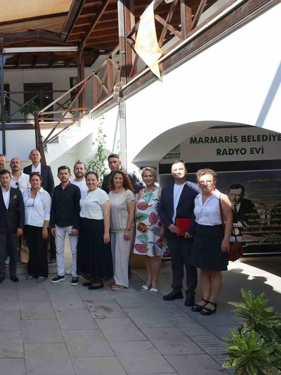Başkan Ünlü, muhtarlarla buluştu