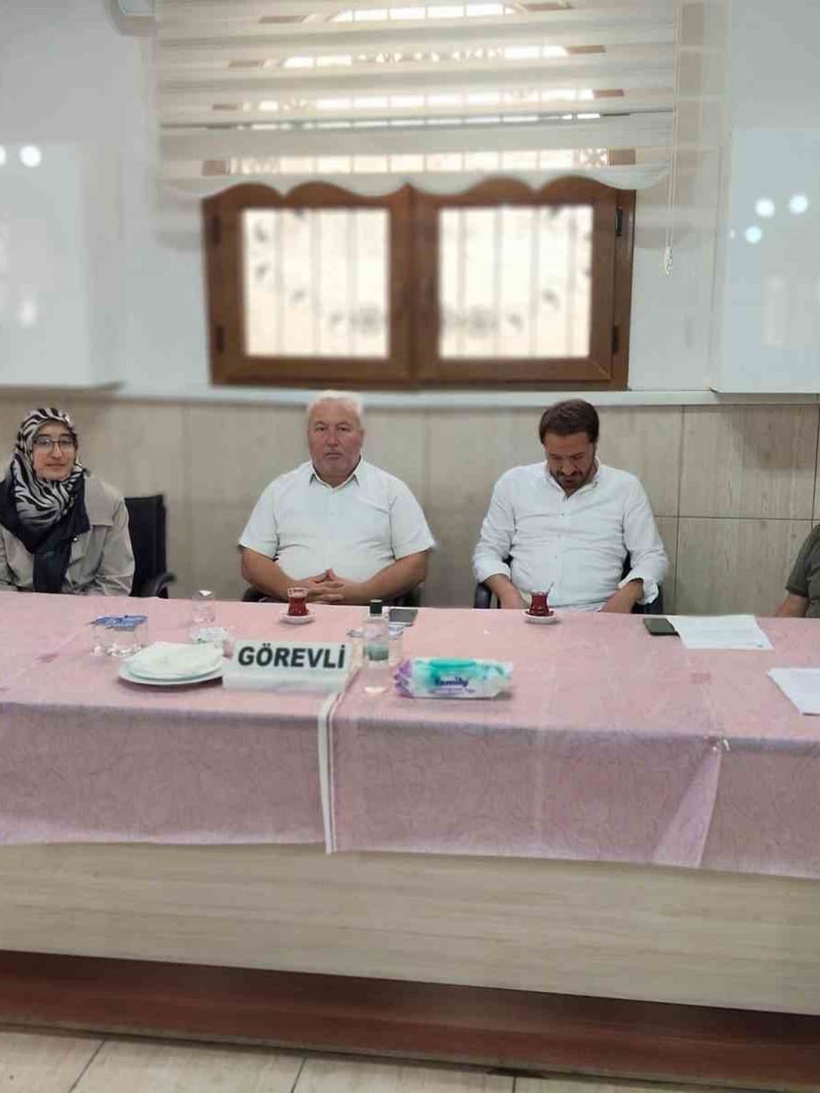Efeler’de Kur’an kursu öğreticilerine yeni eğitim yılı öncesi seminer