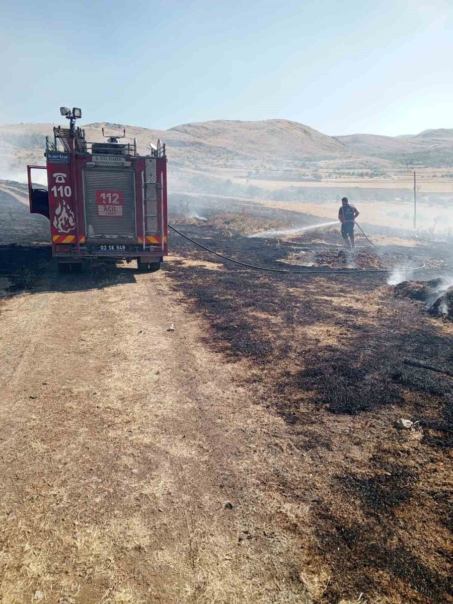 Şuhut’ta dağlık alanda otluk yangını
