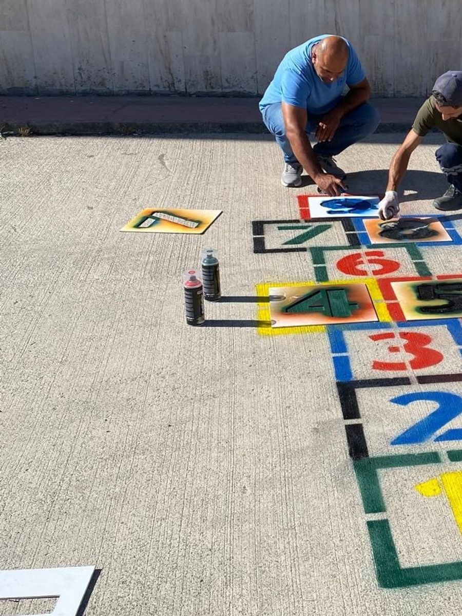 Gölcük’te okul bahçeleri öğrenciler için yenilendi