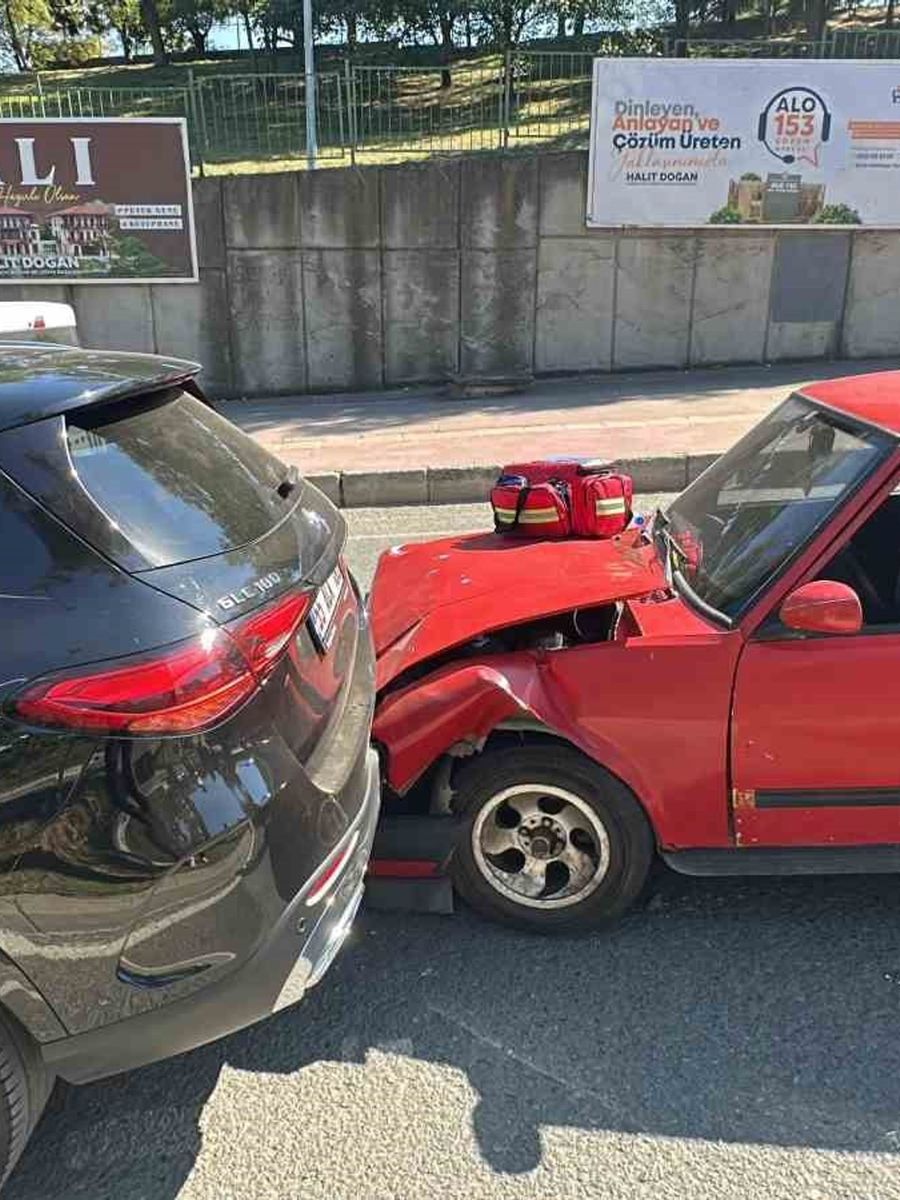 Samsun’da Tofaş, lüks SUV’a arkadan çarptı: 1 yaralı