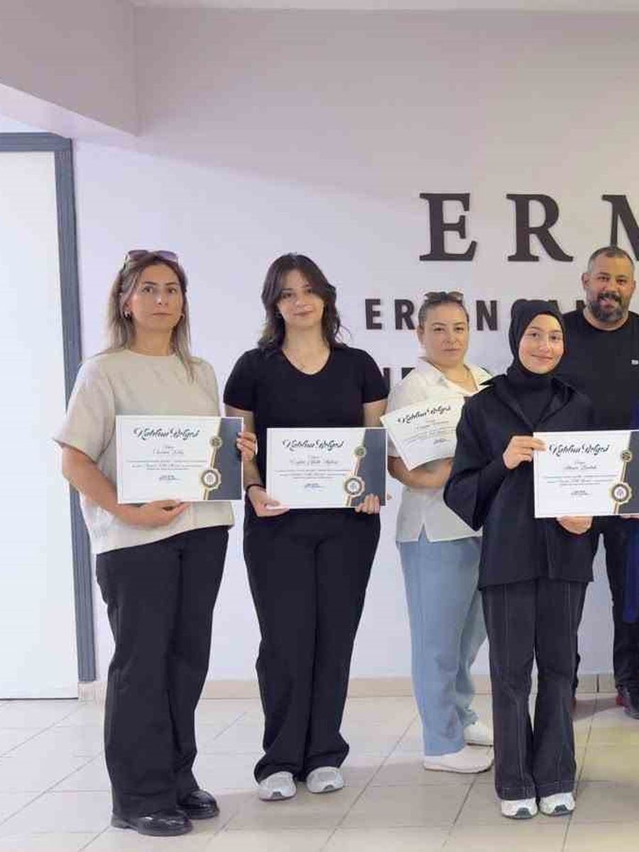 Erzincan’da işaret dili kursunu tamamlayanlara sertifika verildi