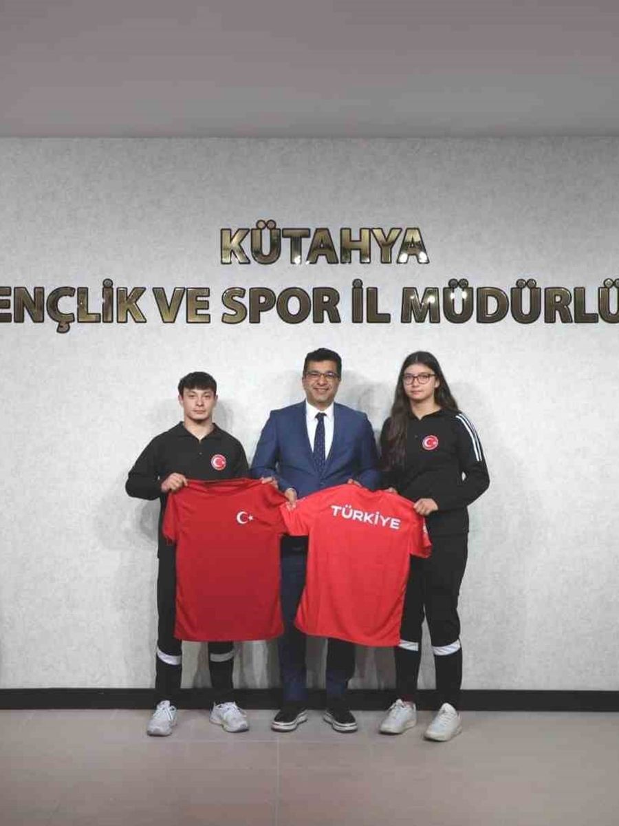 Kütahyalı iki sporcu Avrupa Kuraş Şampiyonası’nda Türkiye için mücadele edecek